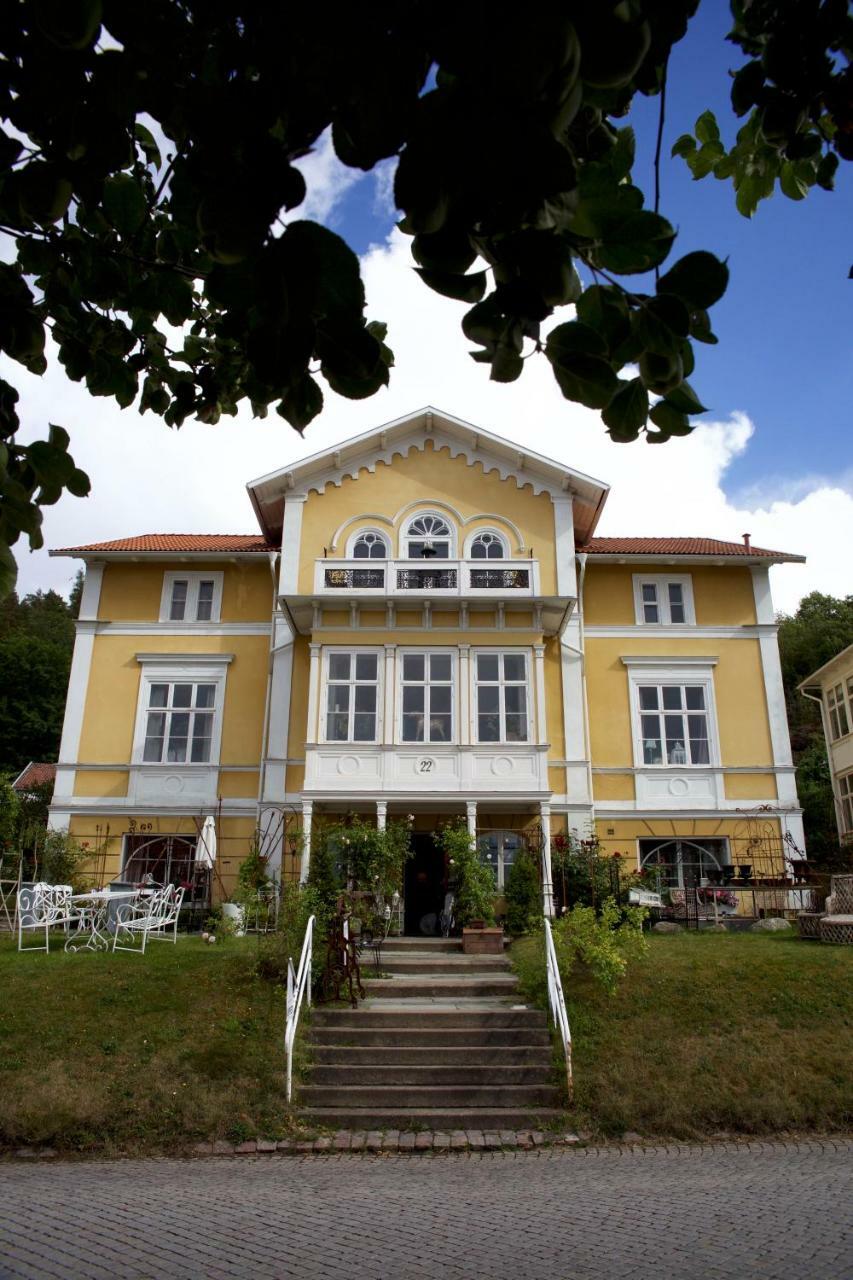 The Piano Shop Apartment Granna ภายนอก รูปภาพ